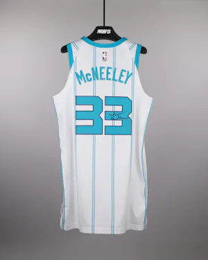 Liam McNeeley Charlotte Hornets shirt