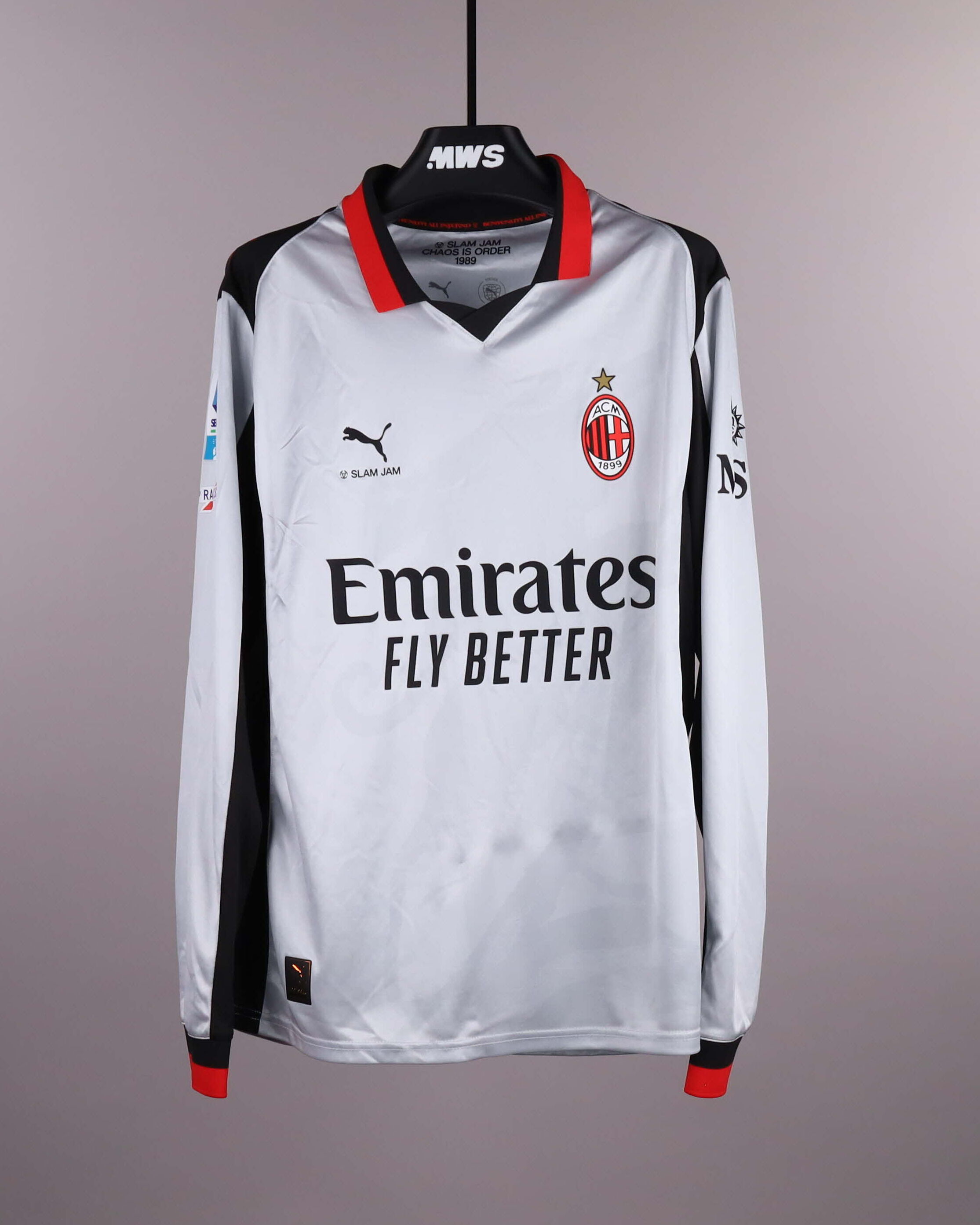Fikayo Tomori AC Milan shirt