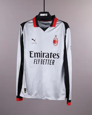 Luka Modrić AC Milan shirt