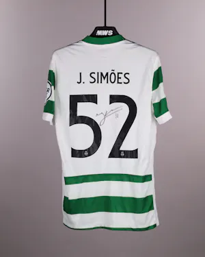 来自Sporting CP的João Simões球衣