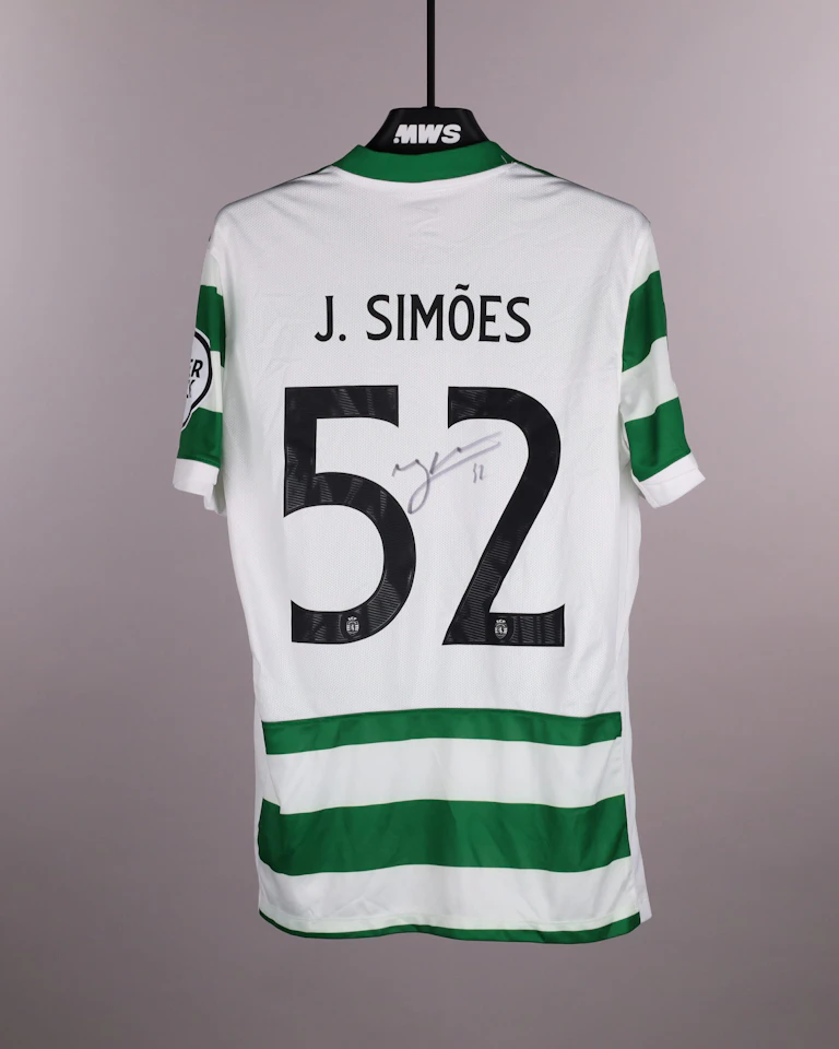 来自Sporting CP的João Simões球衣