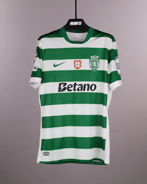 来自Sporting CP的João Simões球衣