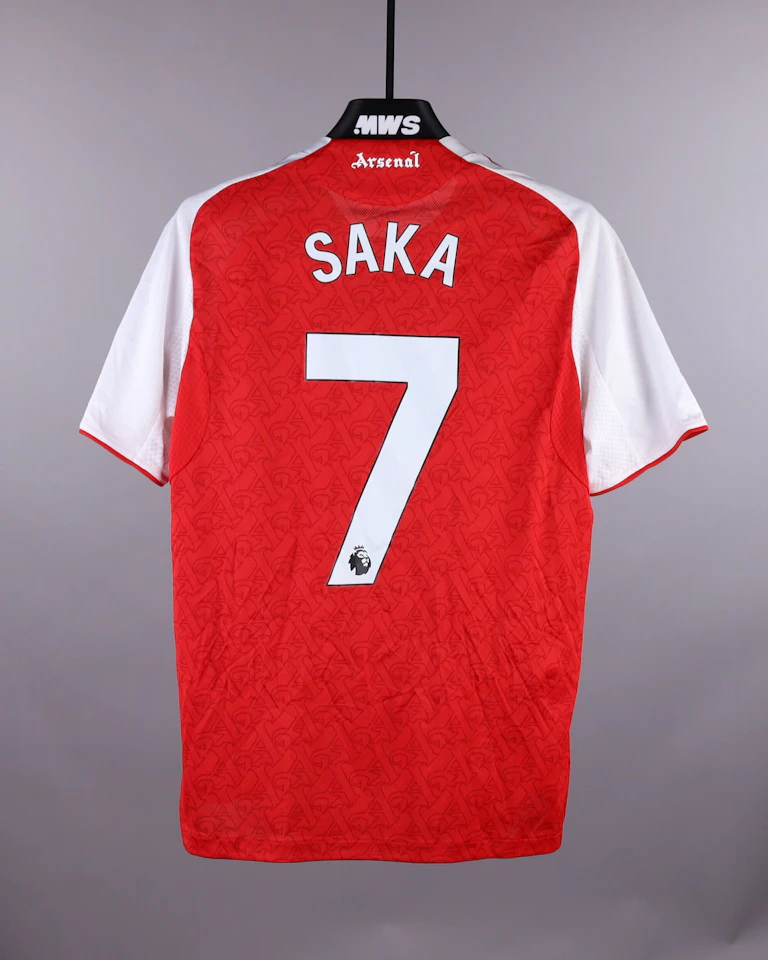 来自Arsenal的Bukayo Saka球衣