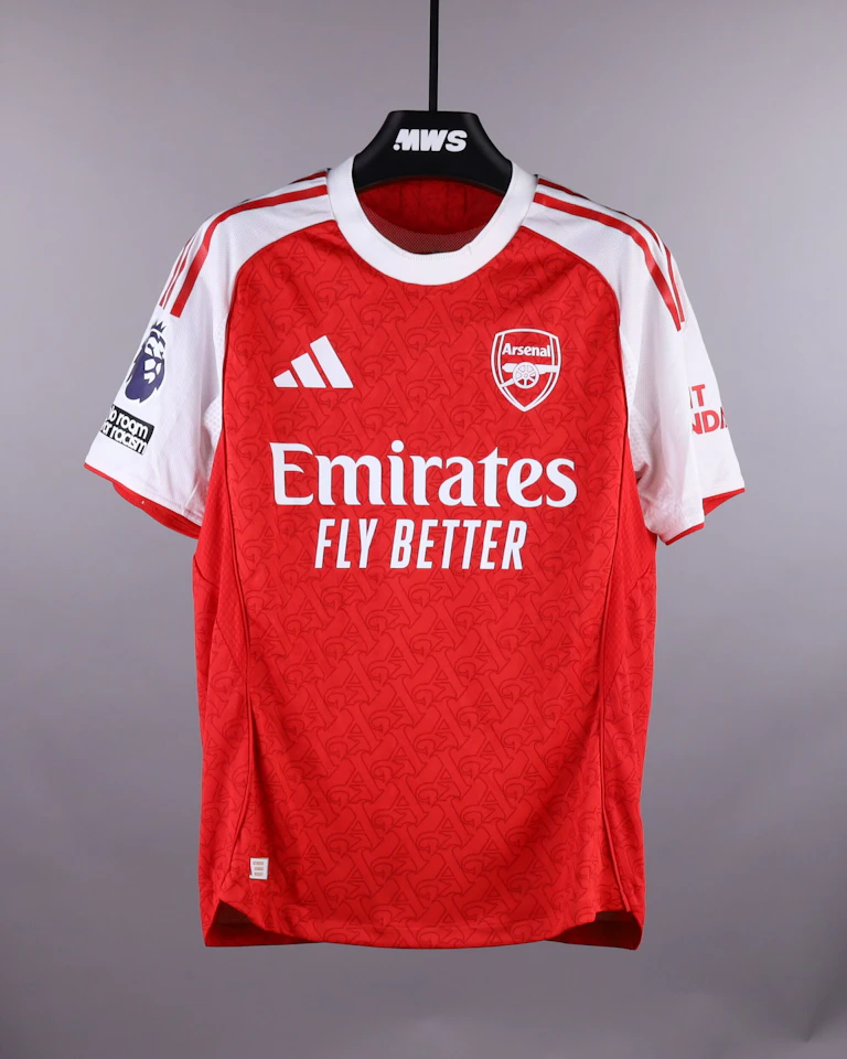 来自Arsenal的Bukayo Saka球衣