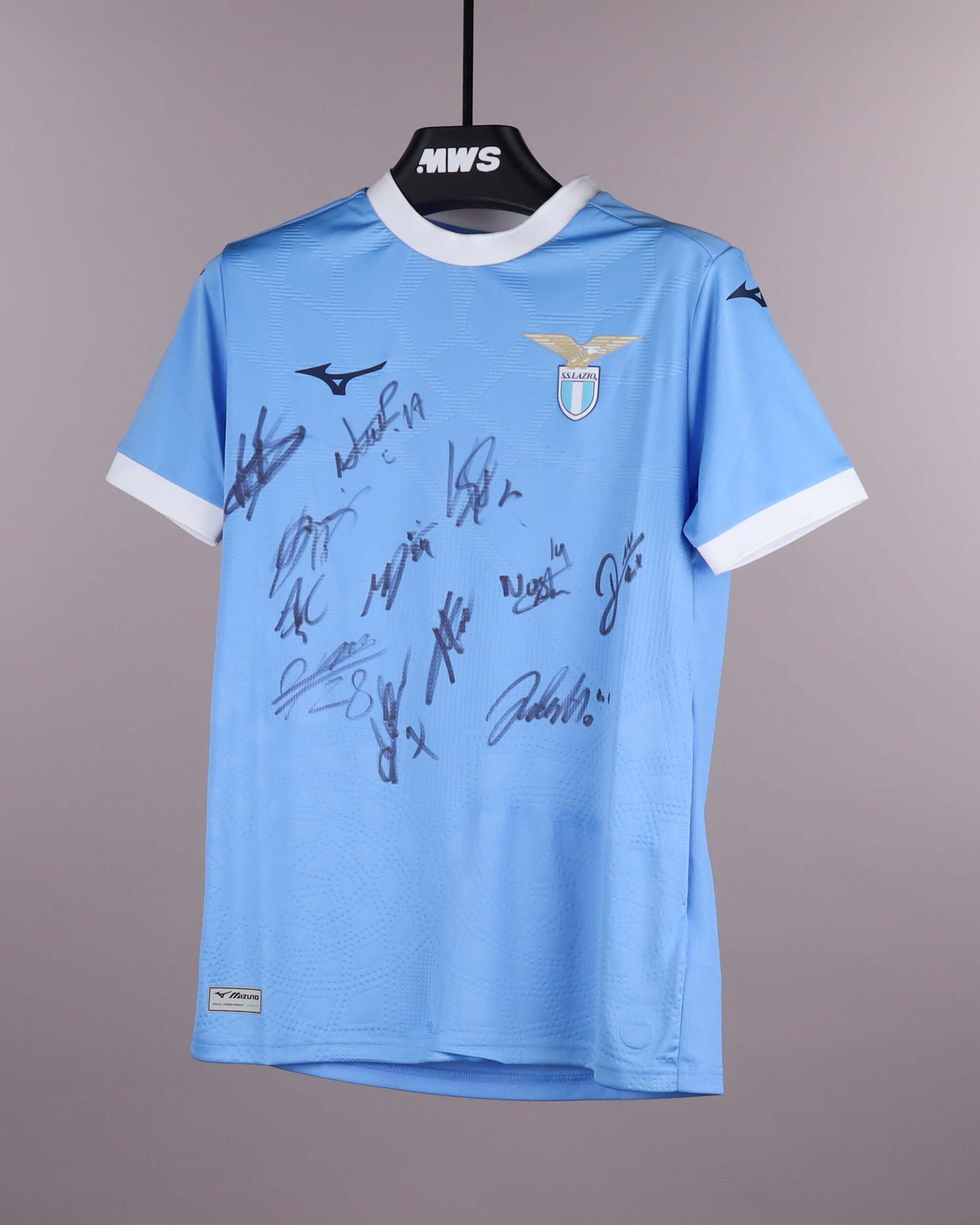 Squad Signed Shirt | MatchWornShirt