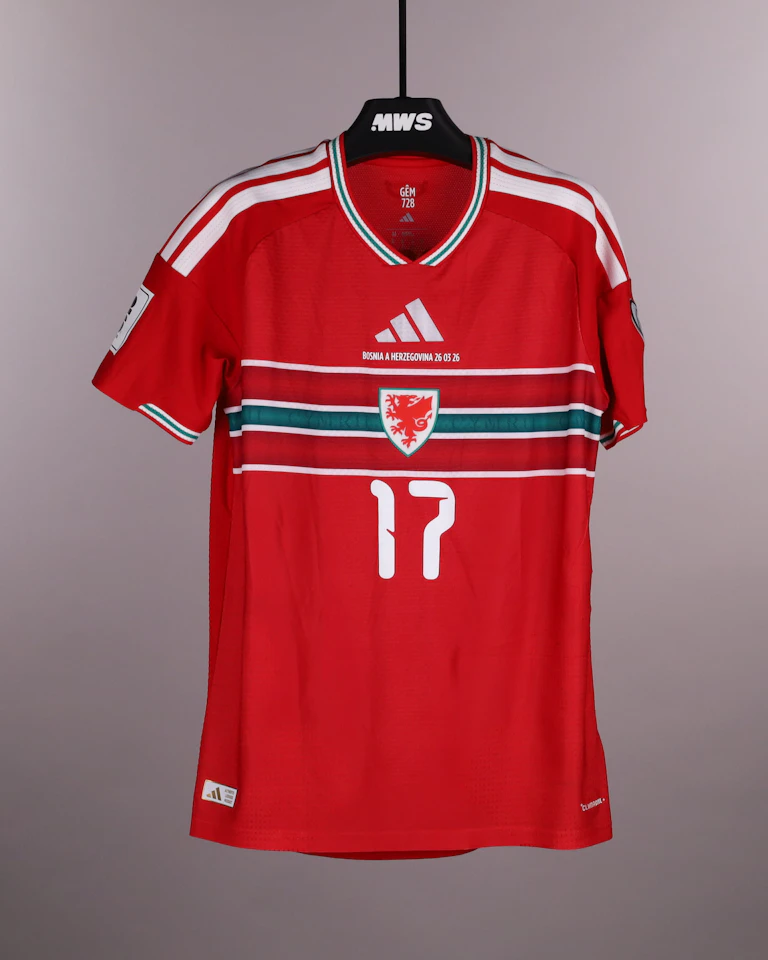 Jordan James Wales forması