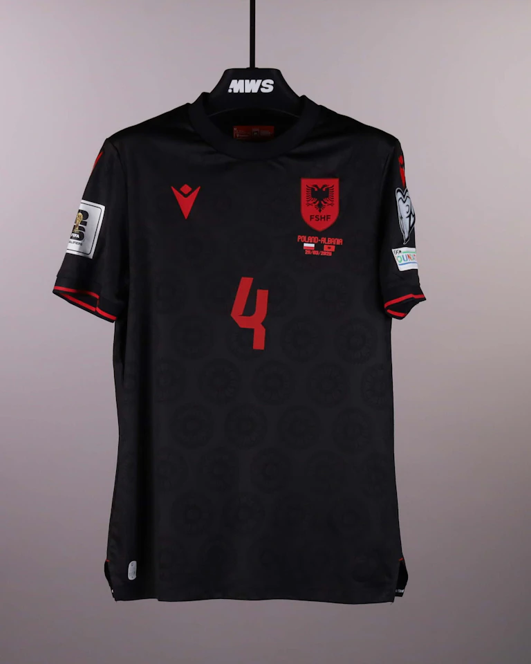 来自Albania的Elseid Hysaj球衣