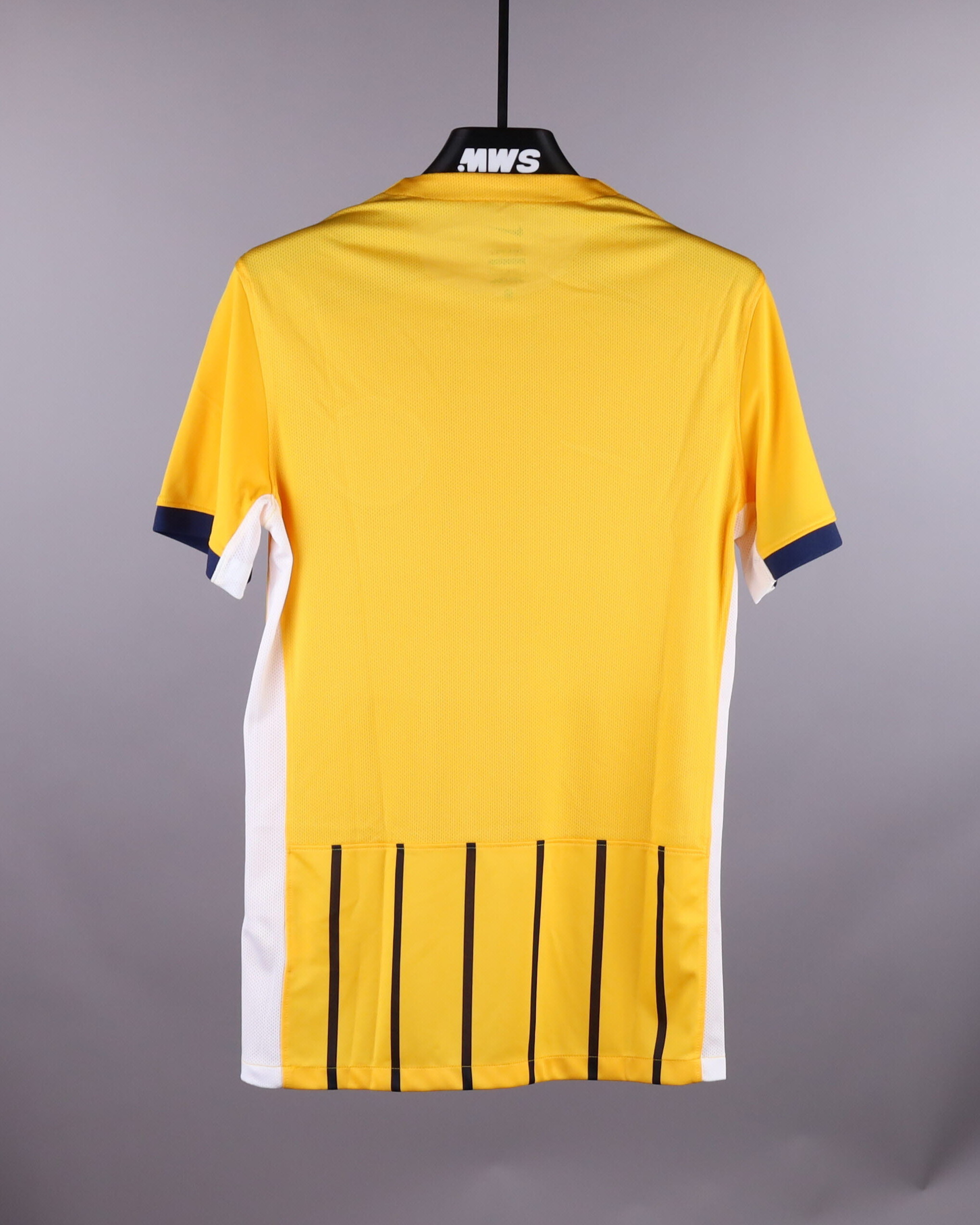Squad Signed Shirt | Brighton & Hove Albion | MWS