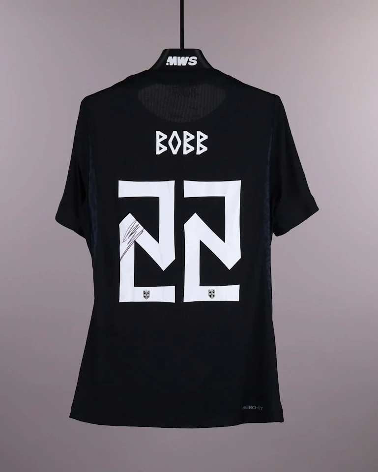 Oscar Bobb Norway forması