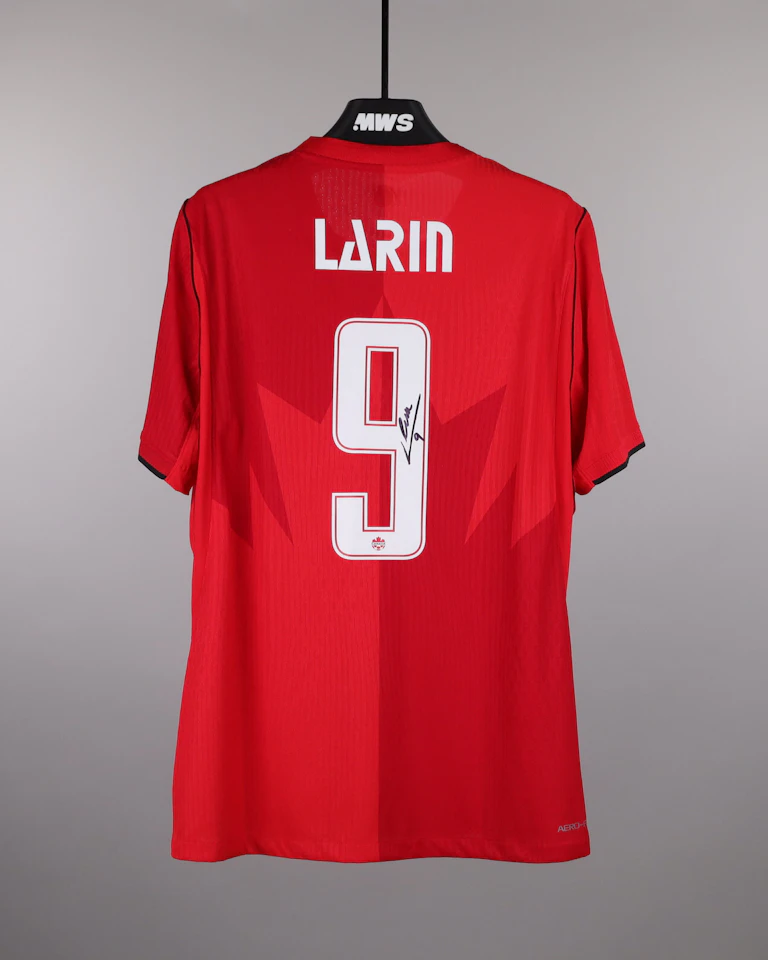 Cyle Larin Canada camisa.