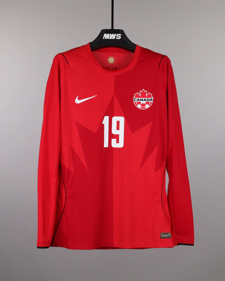 Camisola de Nathan-Dylan Saliba, Canada