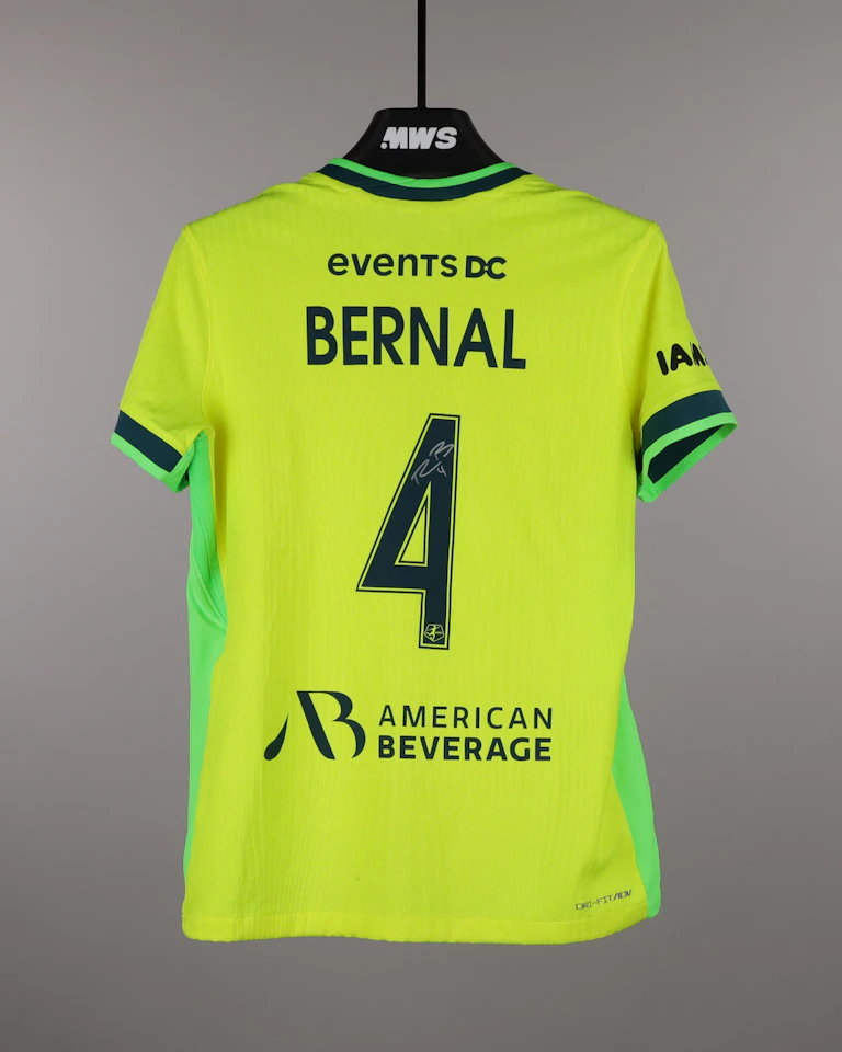 来自Washington Spirit的Rebeca Bernal Rodriguez球衣