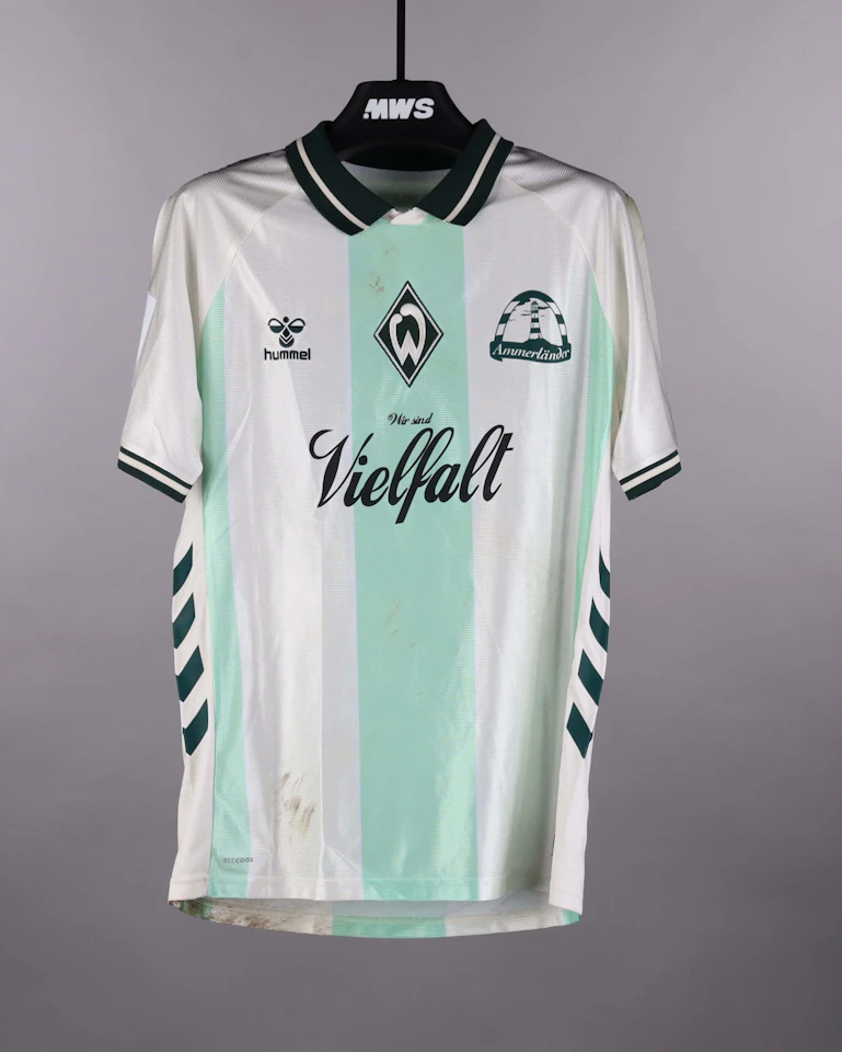 来自Werder Bremen W的Michelle Ulbrich球衣