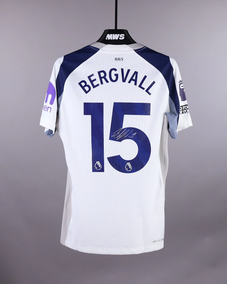 Lucas Bergvall Tottenham Hotspur のシャツ