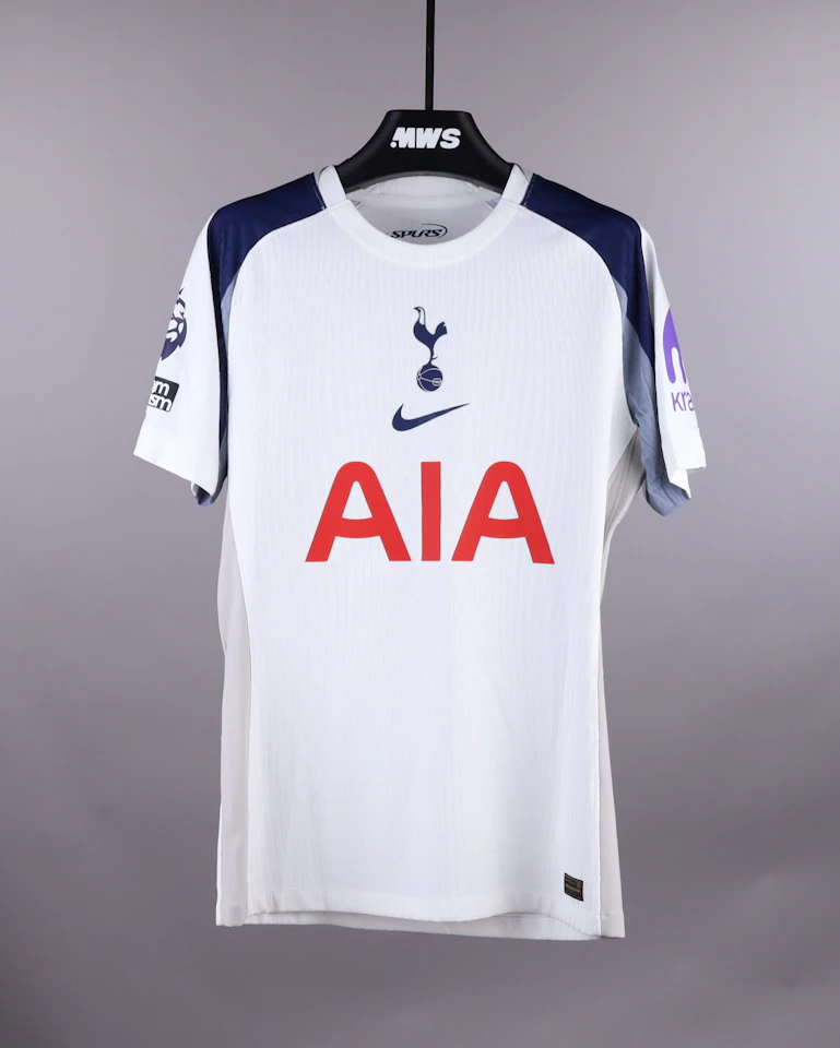 Lucas Bergvall Tottenham Hotspur のシャツ