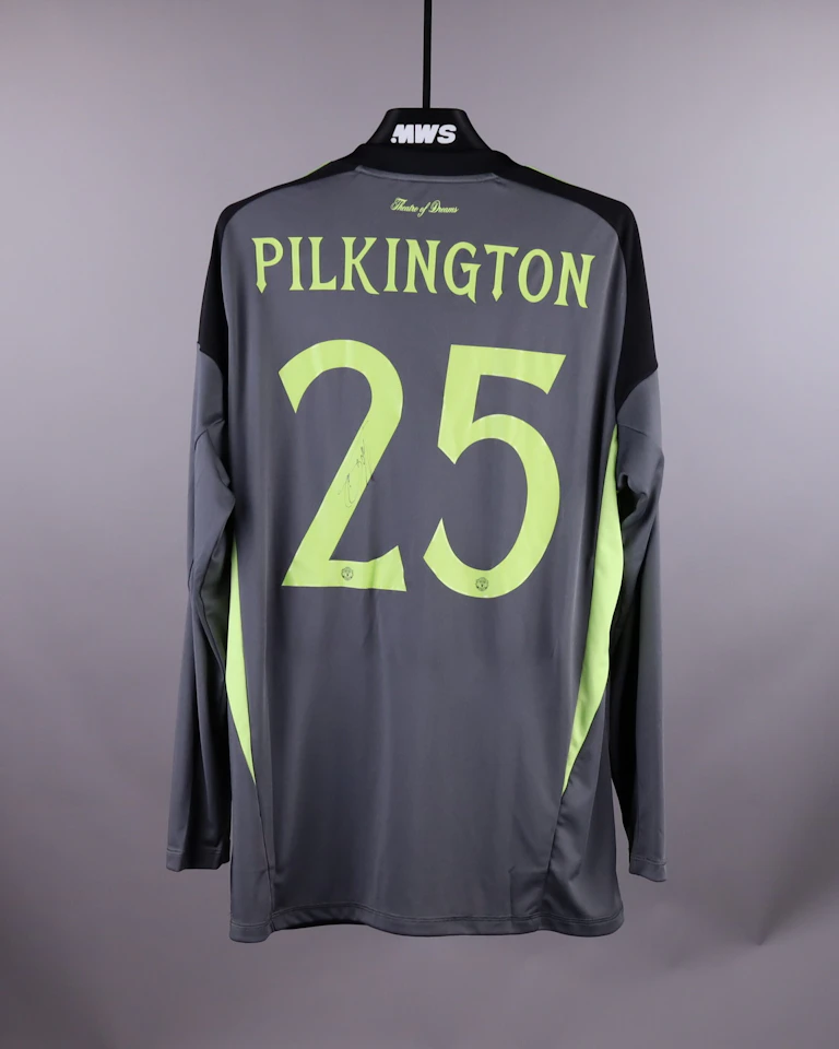 Kevin Pilkington Manchester United jersey
