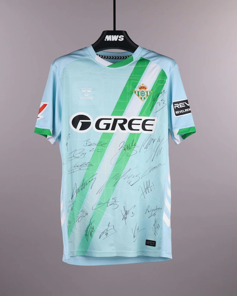 Squad Signed Shirt - 1