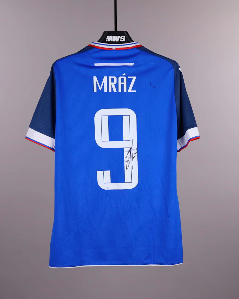 来自Slovakia的Samuel Mráz球衣