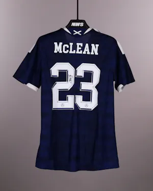 Kenny McLean Scotland のシャツ