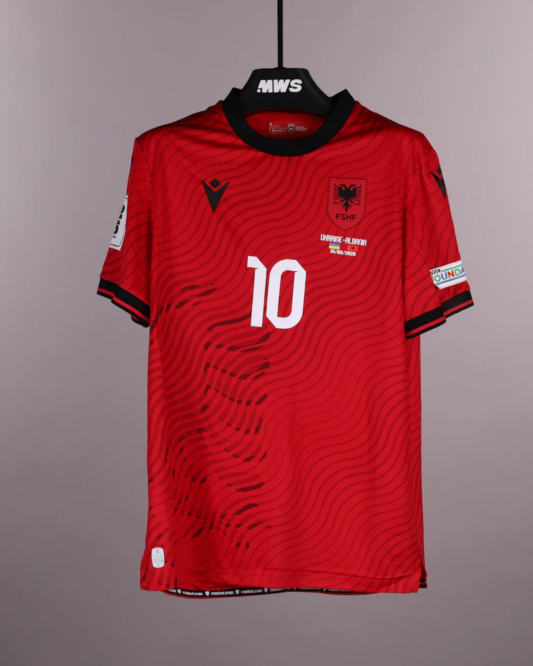 Albania 팀의 Nedim Bajrami 셔츠