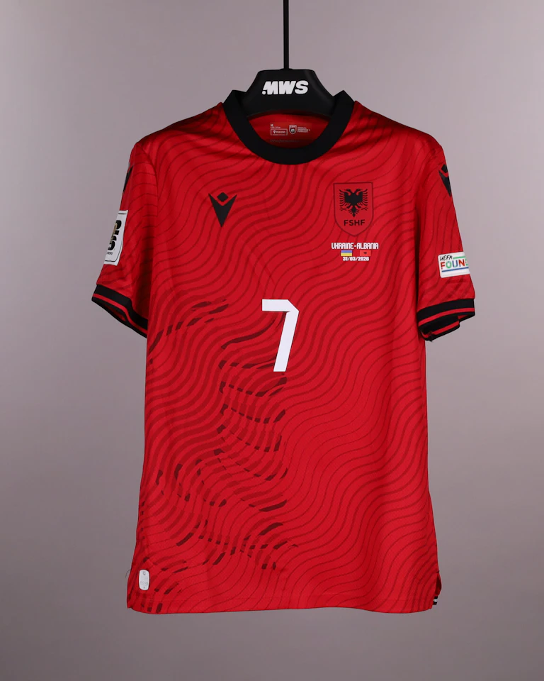 Maillot de Adrion Pajaziti (Albania)