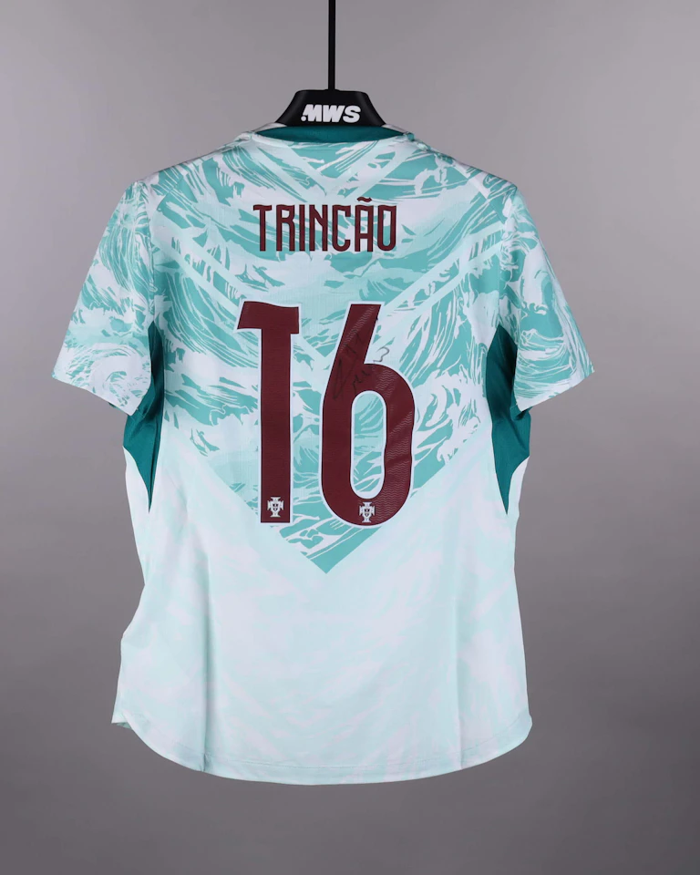 Portugal 팀의 Francisco Trincão 셔츠
