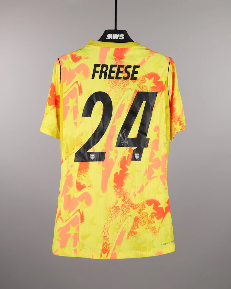 Shirt van Matthew Freese  United States