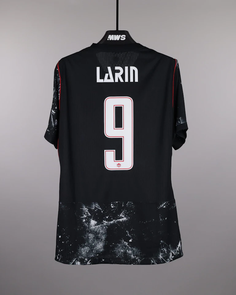 来自Canada的Cyle Larin球衣