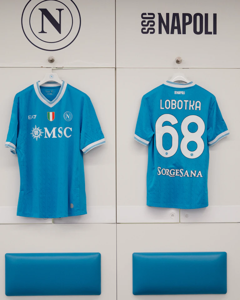 2 VIP Tickets + Walkabout & Warm-Up Experiences