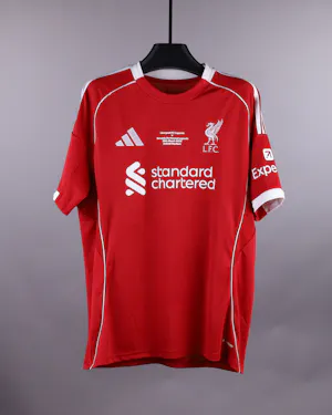 来自Liverpool的Igor Biscan球衣