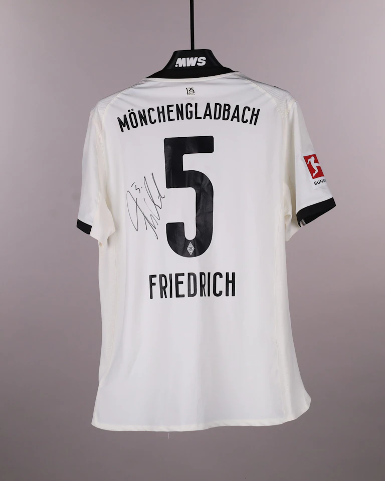 Borussia Mönchengladbach 팀의 Marvin Friedrich 셔츠