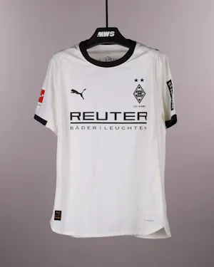 Borussia Mönchengladbach 팀의 Marvin Friedrich 셔츠