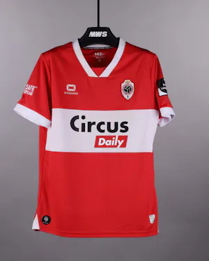 来自Royal Antwerp FC的Christopher Gavin Scott球衣