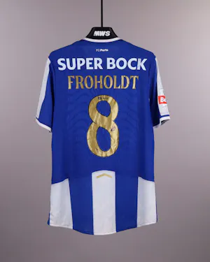 来自FC Porto的Victor Froholdt球衣