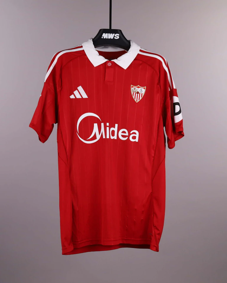 Kike Salas Sevilla FC forması