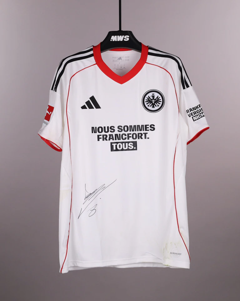 来自Eintracht Frankfurt的Farès Chaïbi球衣