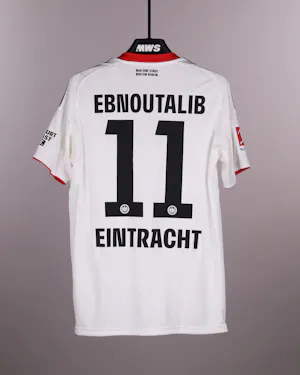 Eintracht Frankfurt-Trikot von Younes Ebnoutalib