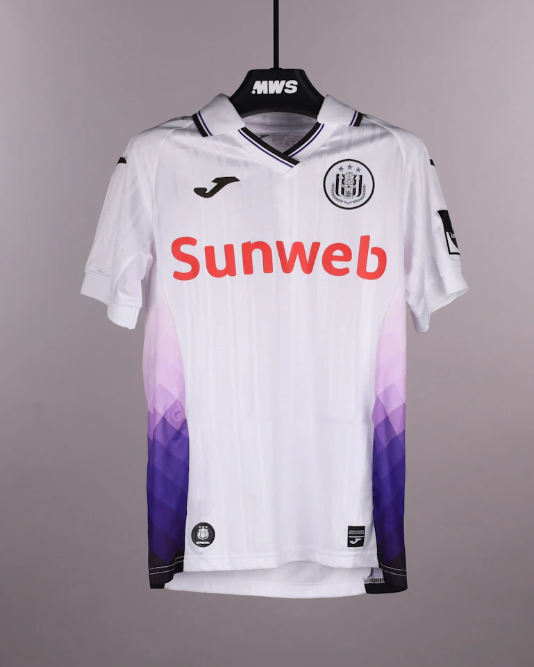 Yari Verschaeren RSC Anderlecht shirt
