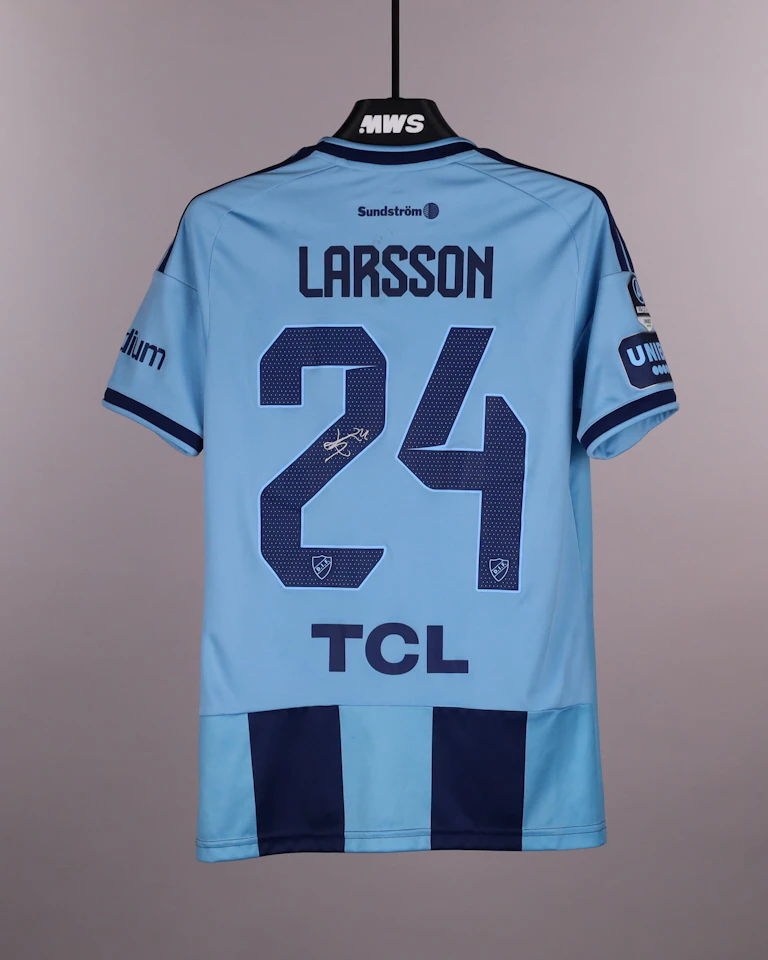 来自Djurgården的Max Larsson球衣