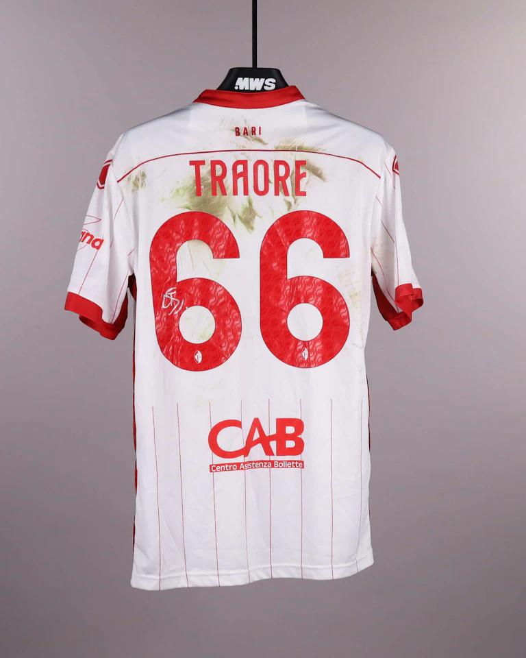来自S.S.C. Bari的Daouda Traoré球衣