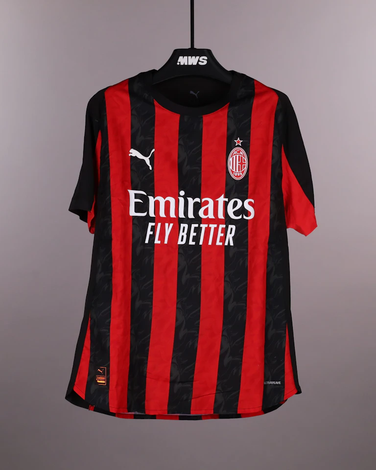 Koni De Winter AC Milan shirt