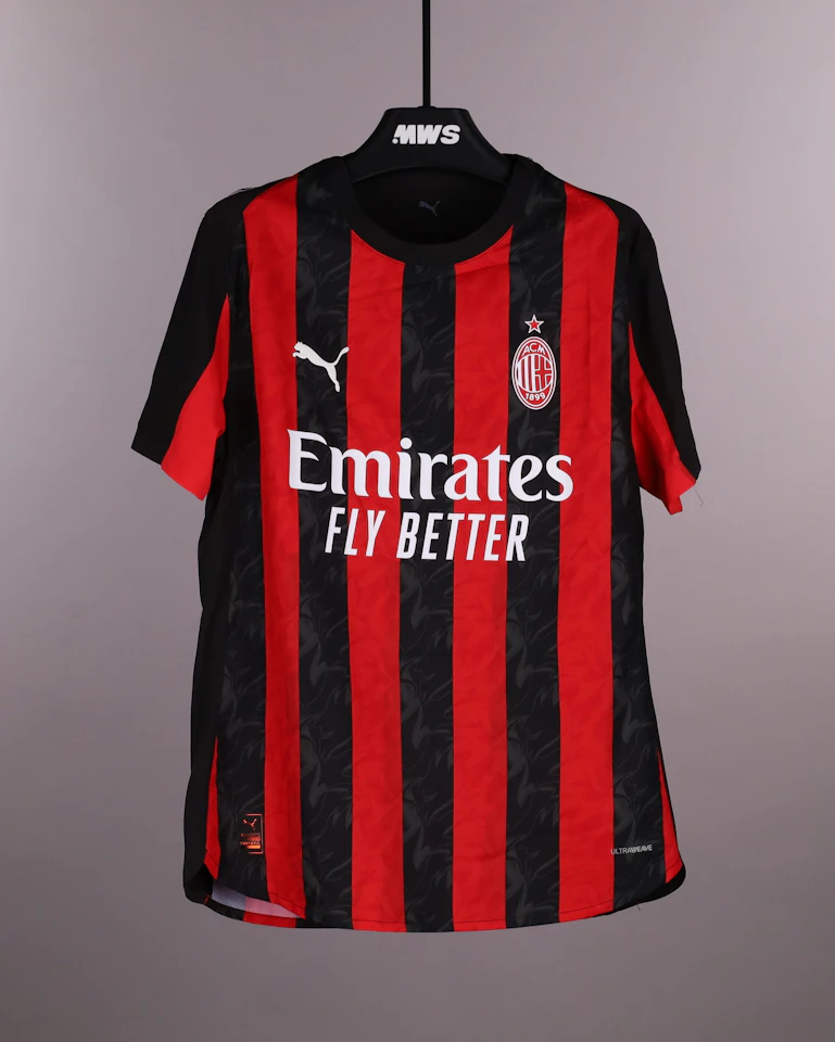 来自AC Milan的Christian Pulisic球衣