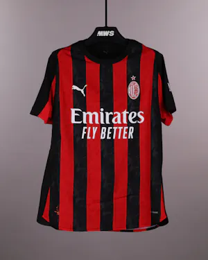 David Odogu AC Milan camisa.