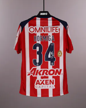 来自Chivas Guadalajara的Armando González Alba球衣