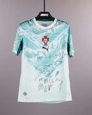 Squad Signed Shirt - 1