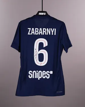 来自Paris Saint-Germain的Illia Zabarnyi球衣
