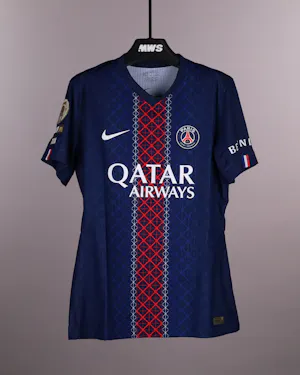 来自Paris Saint-Germain的Illia Zabarnyi球衣