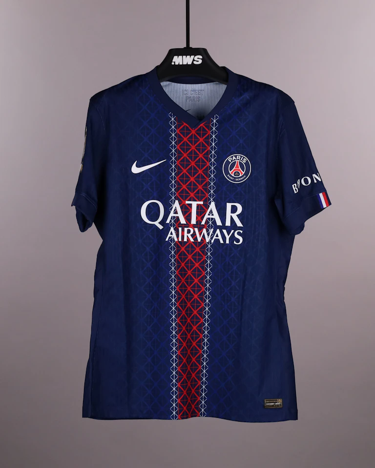 Warren Zaïre-Emery Paris Saint-Germain shirt