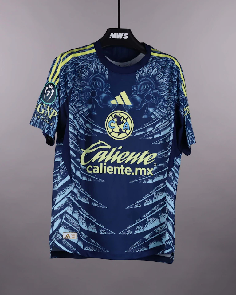 来自Club América的Sebastián Cáceres球衣