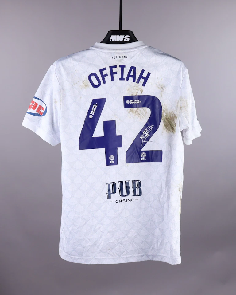 来自Preston North End的Odeluga Offiah球衣